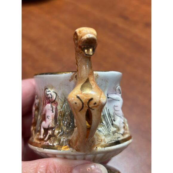 Miniature Demitasse Capodimonte Dragon Cherub Tea cup and saucers (Set of 2) - Picture 7 of 12